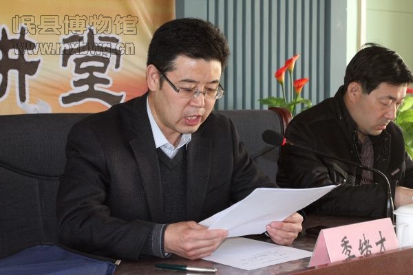 党的群众路线教育实践活动资料（包新田 摄）