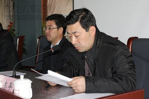 党的群众路线教育实践活动资料（包新田 摄）