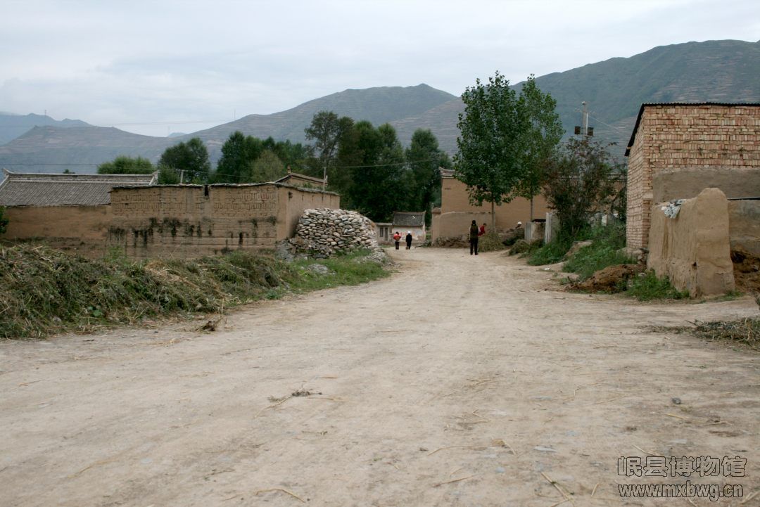 洮岷长安古道岷县岷山乡下三族段遗迹照 041.jpg
