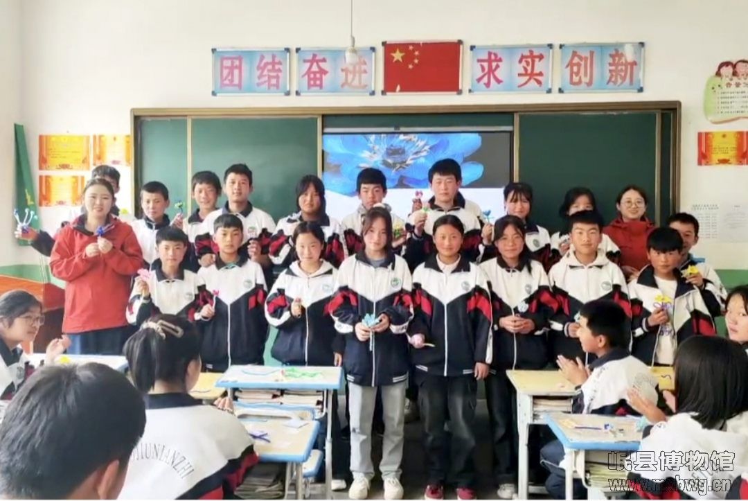 b4a069c9dacc4a0daba8ee40f46e917.jpg